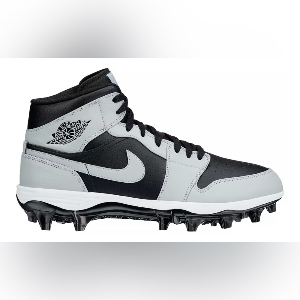 Jordan 1 Men’s Alpha Menace Mid Football Cleats